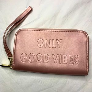 “Only Good Vibes” Dusty Rose Wallet 🧘🏻‍♀️🌸